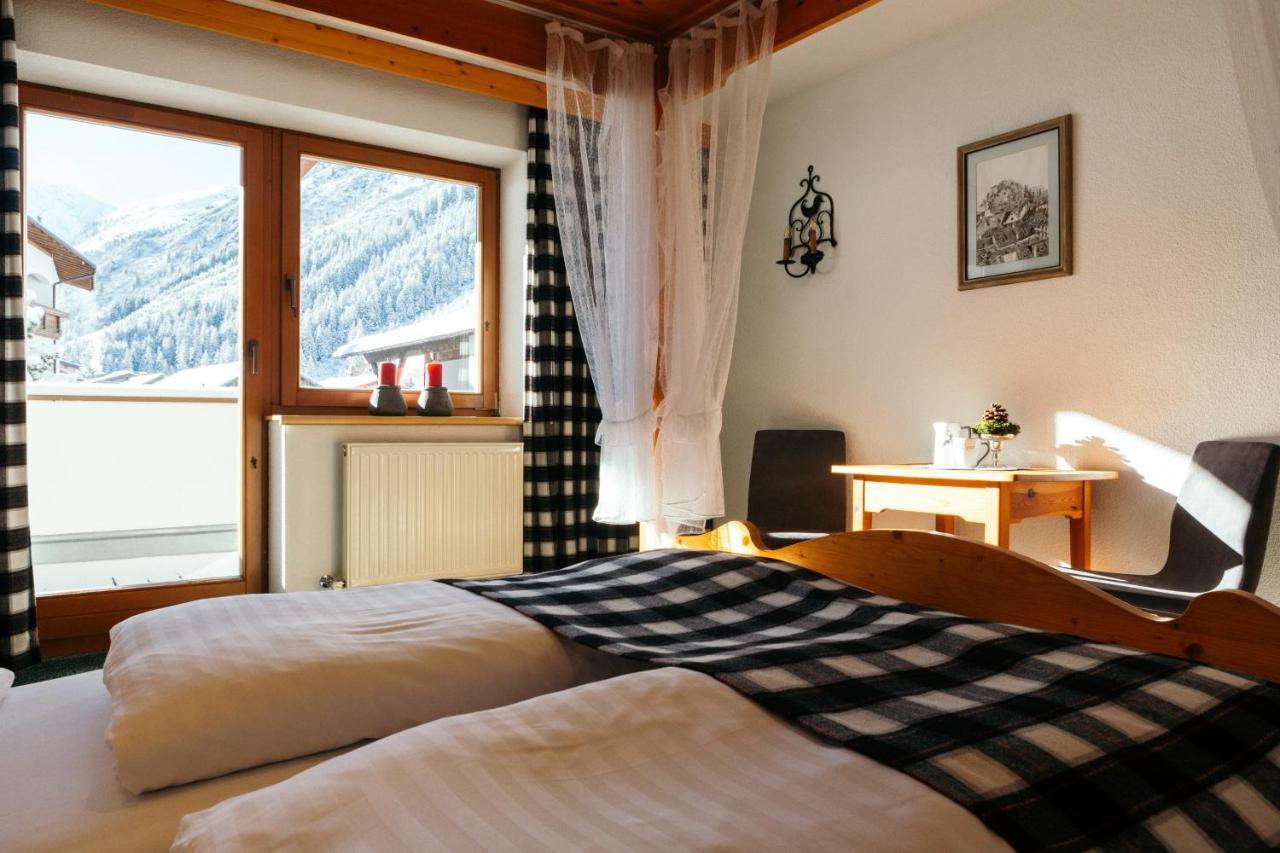 Pension Steinkogel Sankt Leonhard im Pitztal Exterior foto