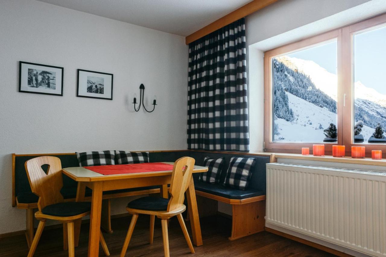 Pension Steinkogel Sankt Leonhard im Pitztal Exterior foto