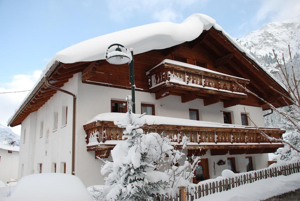 Pension Steinkogel Sankt Leonhard im Pitztal Exterior foto